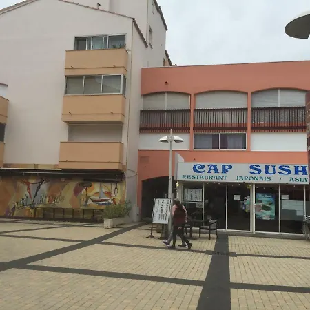 アパート Face Au Port