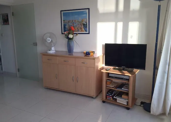 Face Au Port アパート アグド