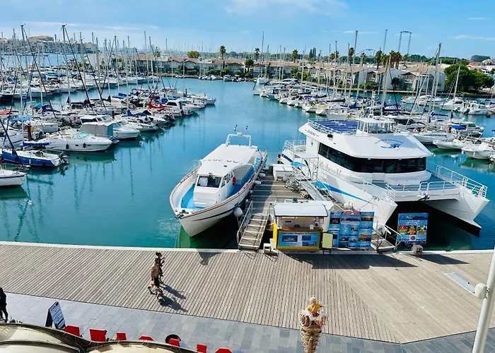 Apartment Face Au Port Agde